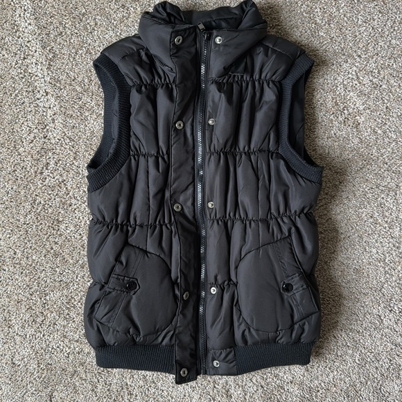 Ashley Outerwear Faux Fur Hooded Vest - Picture 3 of 15